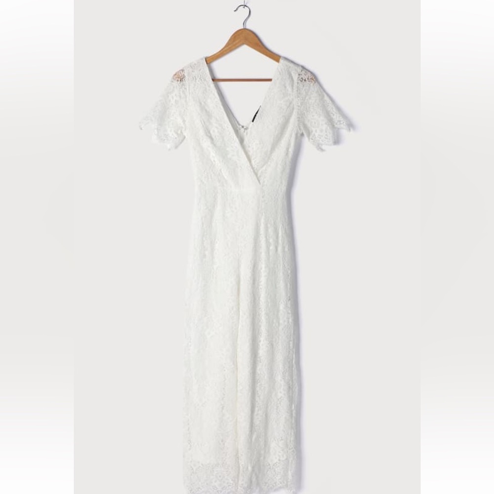 Lulus “Glorious Love” White Lace Jumpsuit / NWT (size M)